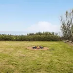3 Bedroom Beautiful In Vesløs