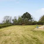 3 Bedroom Beautiful In *